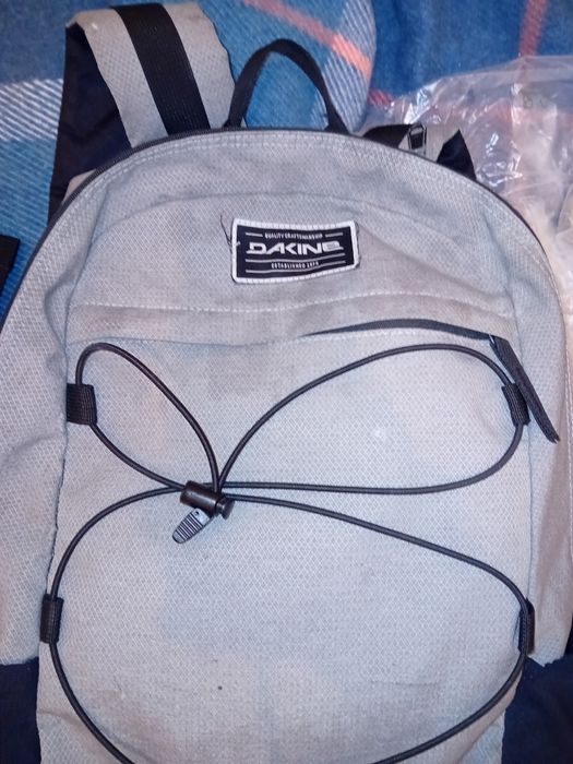Dakine mochila de costas em óptimo estado