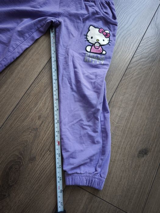 Spodnie dresowe hello kitty 104-110 100% bawełna jak nowe