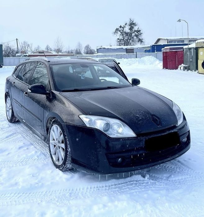Продам Renault Laguna 2.0 TDI 2009
не розмитнене
Мотор, ходова, КПП в хорошому стані
Збережене, економне авто 
На титанах, нова зимова гума
Титани r19
Безключовий доступ на всі двері 
Старт/стоп
Ходова частина збита не стукає
Стан сів поїхав