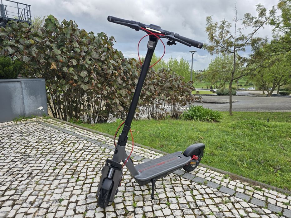 Trotinete Elétrica Ninebot F3 Pro