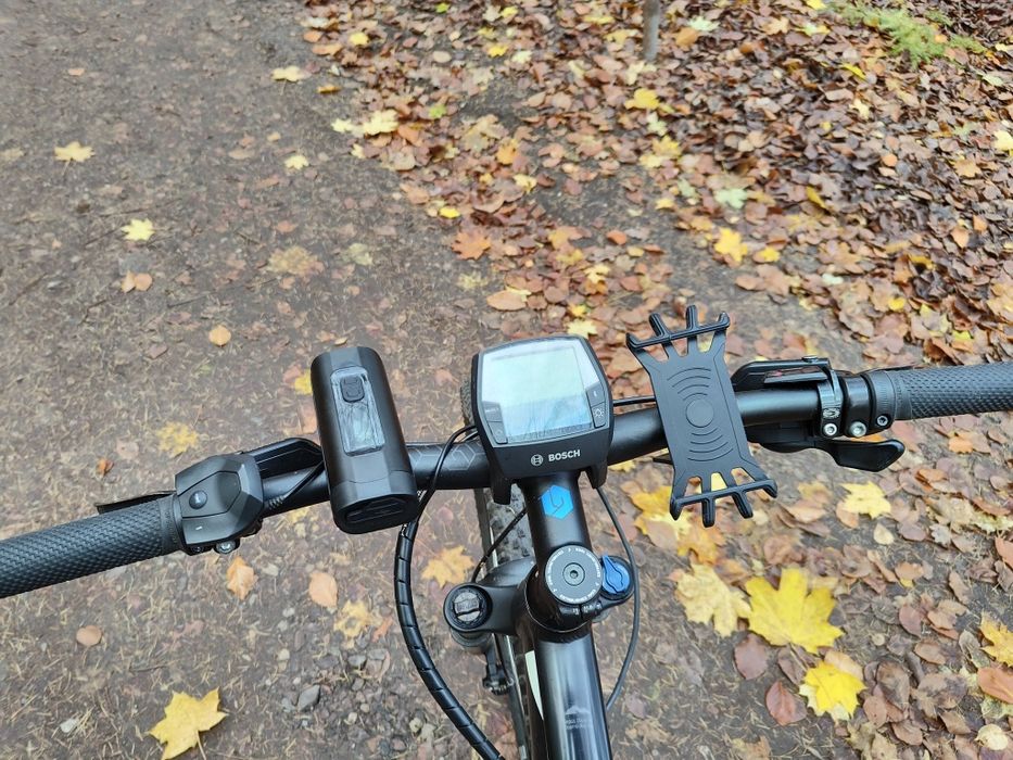 Rower elektryczny Cube reaction hybrid Bosch