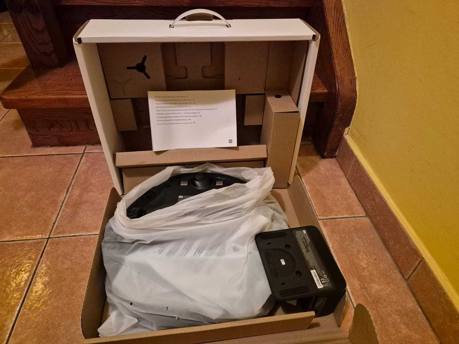 Mi Robot Vacuum-Mop Pro 2