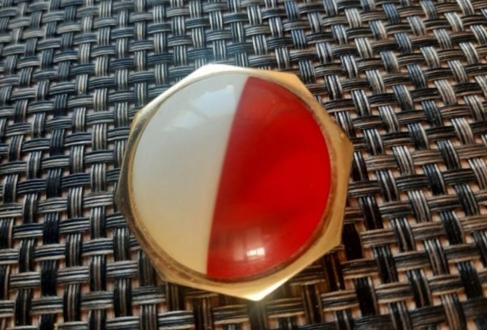 Брошка, затискач для хустки