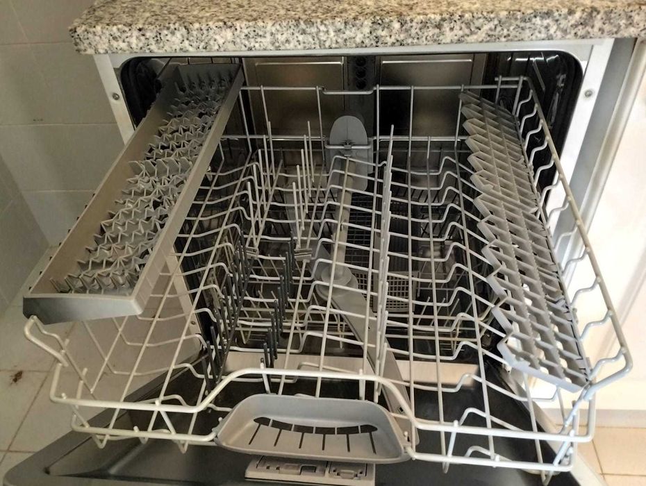 Maquina de lavar louça Siemens SN25M230EU - Branca - Excelente estado