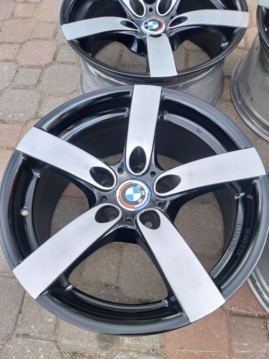 Felgi Aluminiowe BMW 17" 5x120 8J ET30