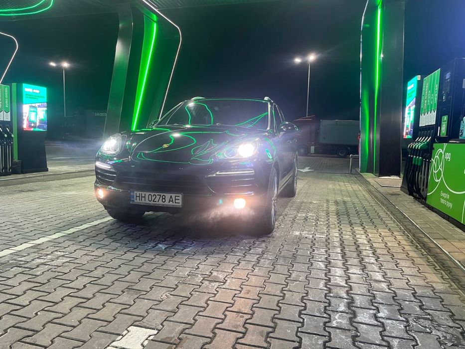 Продам Porsche Cayenne