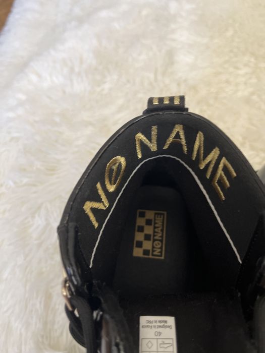 Buty marki No name kupione we Francji