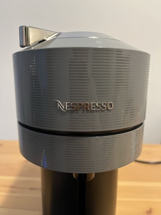 Ekspres Nespresso Vertuo Next – używany, w super stanie