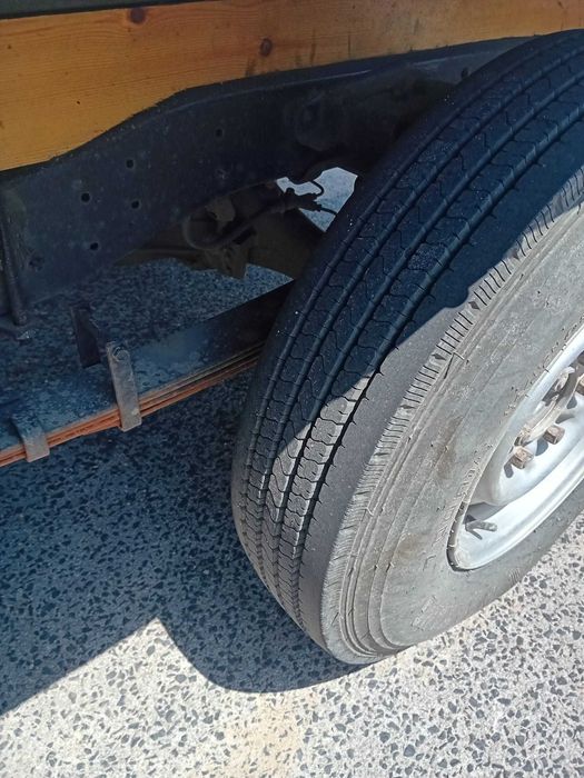 Toyota Dyna 150 boa para trabalhar