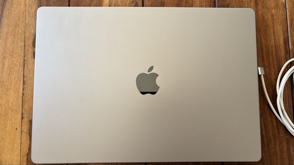 Macbook Pro 16 32cores 32gb 1tb