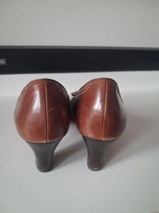 Czółenka damskie skóra naturalna clarks rozm 4.5