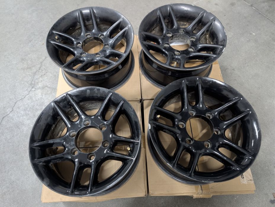 Jantes 15 furação japonesa 6x139,7 ET10