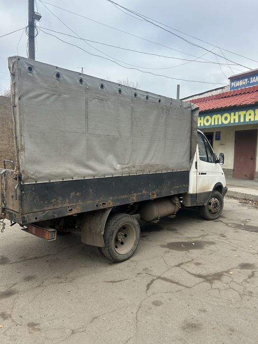 Газ 3302 Газель на полном ходу