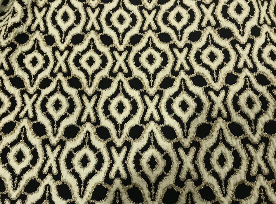 Camisola Padrão Preto e Dourado S/M