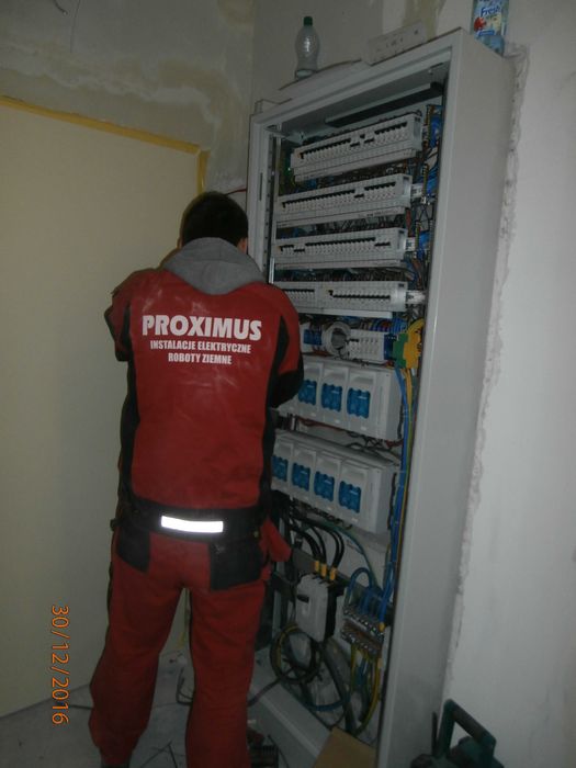 ELEKTRYK  instalacje elektryczne , energetyczne , odgromowe , pomiary , minikoparka.