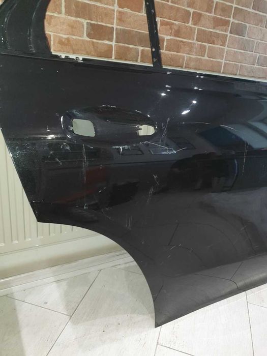 Двері голі задні праві Mercedes GLE W167