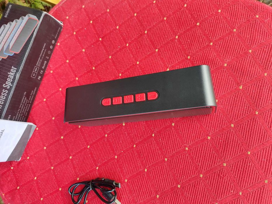 Przenośny Głośnik bezprzewodowy Bluetooth Radio 5.0 3D stereo TF AUX