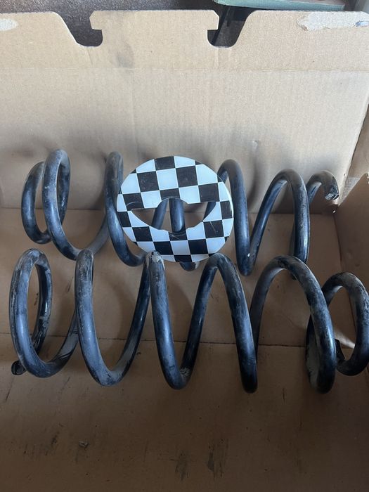 Продам пружини на Міні Купер r60