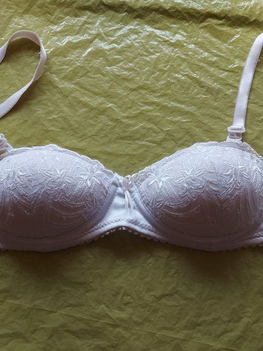 Biustonosz damski biały rozmiar 80A