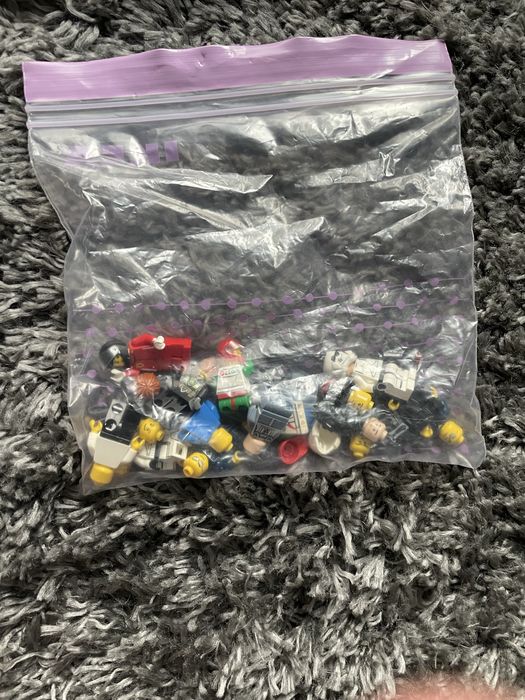 Klocki lego segregowane