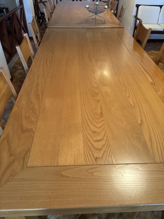 Light Solid Chestnut Table with 6 Chairs64551355751298121