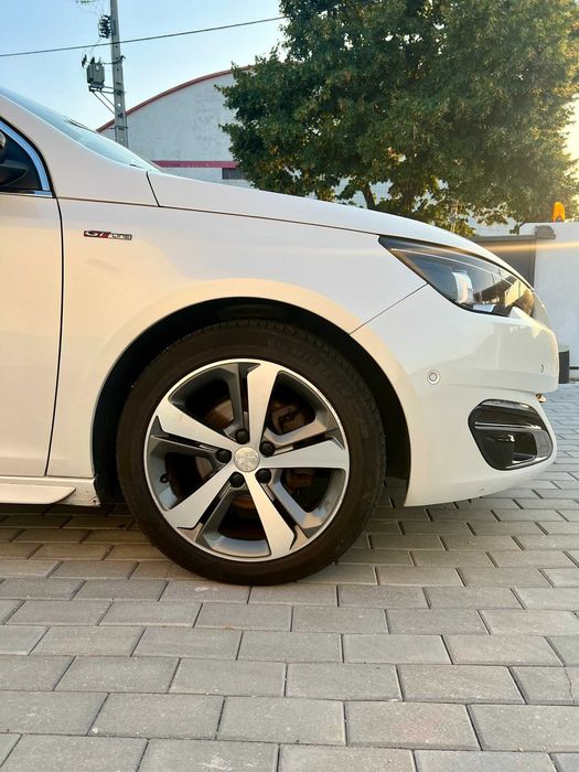 Peugeot 308 SW GT Line | 2016 | 160.000 km | Teto Panorâmico | Full LED