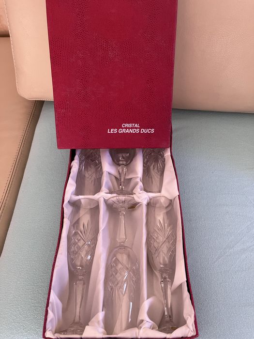 Crystal Glasses445838427486300161