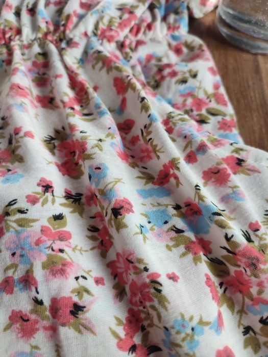 Kombinezon letni w kwiatki XS BIK BOK