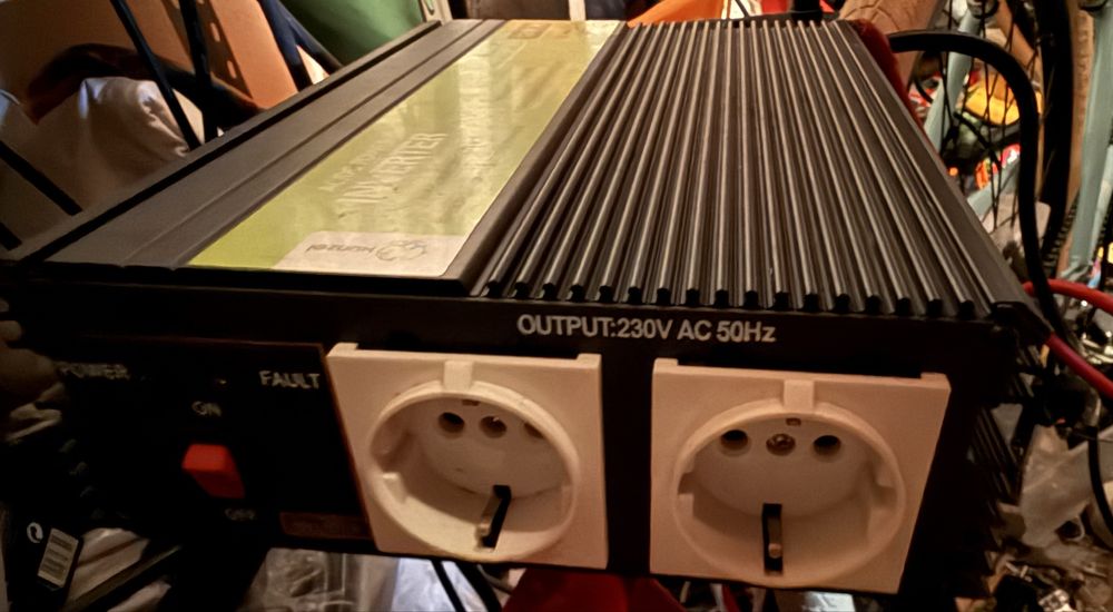 Inversor 12v 220v 1200w 2400w pouco pouco uso