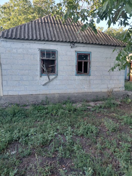 Будинок,хата    .