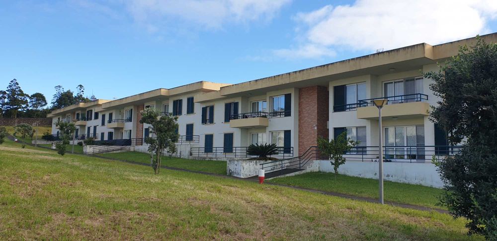 Arrendam-se apartamentos T2