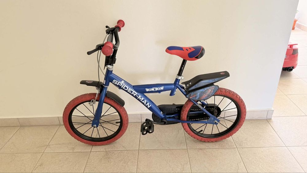Bicicleta crianca de roda 16 como nova