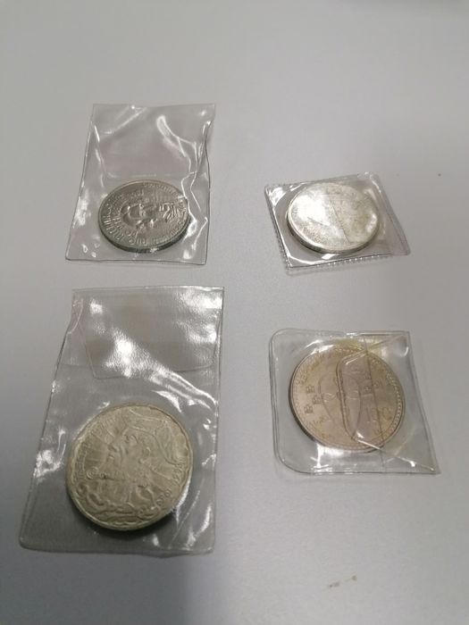 Varias moedas de coleção
