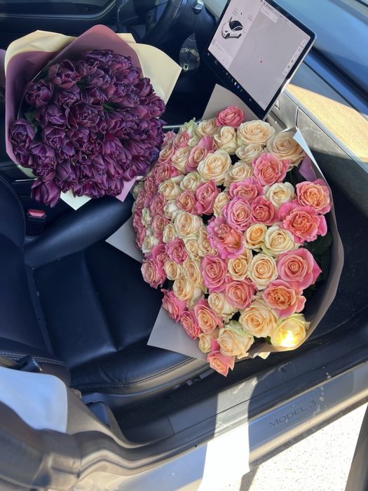 Тюльпаны, розы, букеты цветов