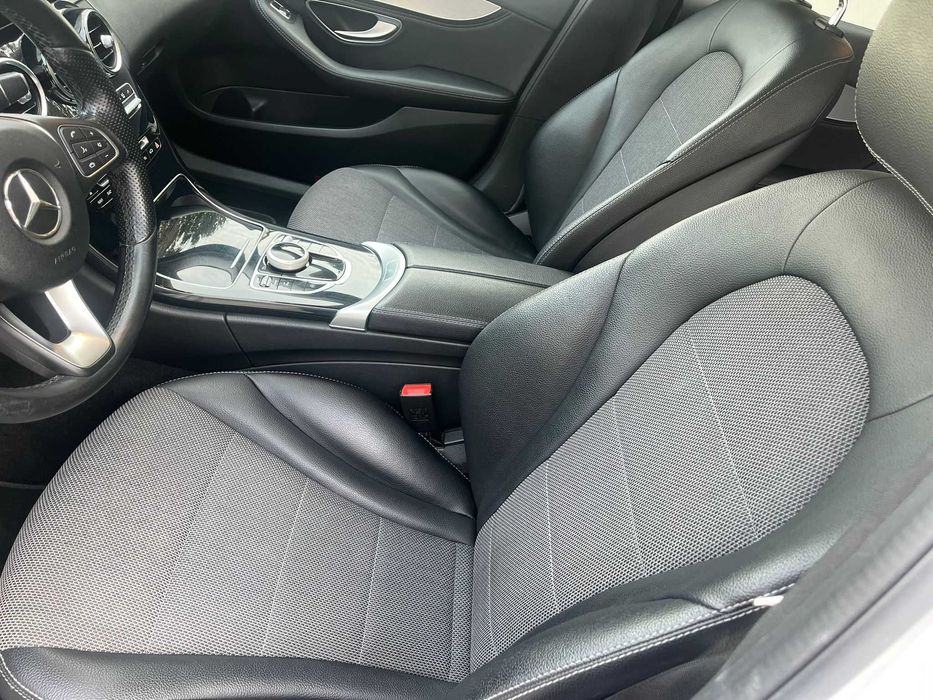 Mercedes C 220 4MATIC Station – Night Package + Extras