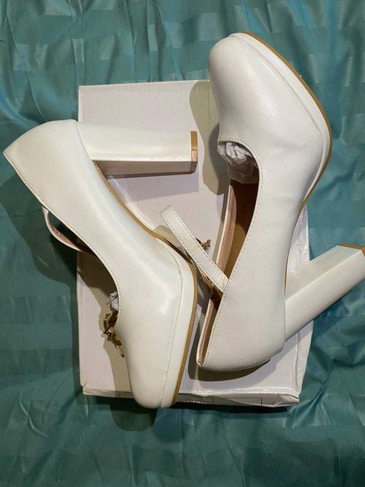 Продам туфли 38 размер