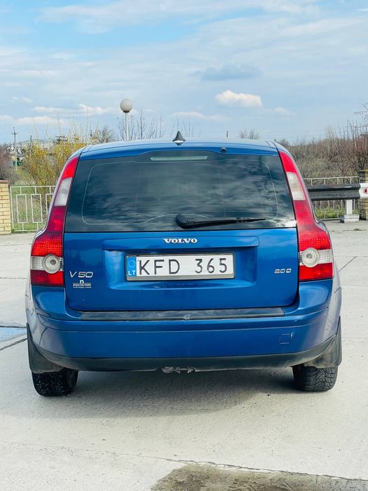 Срочно продам Volvo V50 2.0TDI