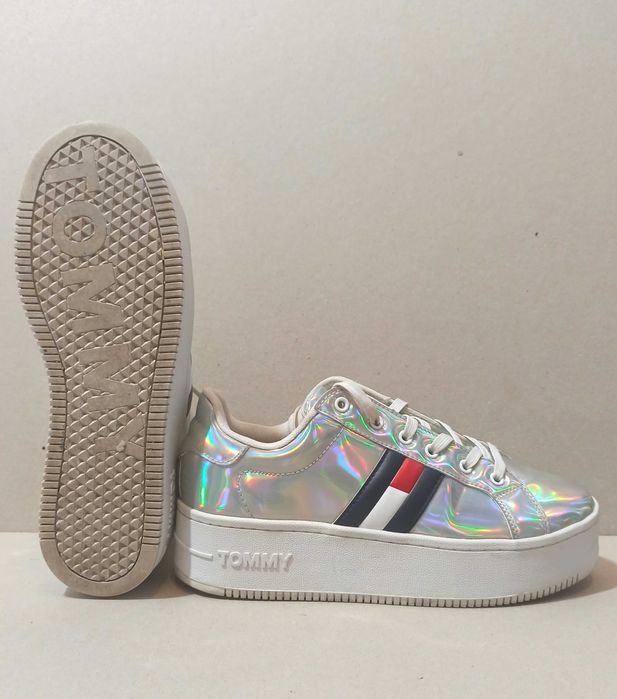 Damskie buty Tommy Hilfiger Fully Iridescent Ironic roz.39 STAN6-/6