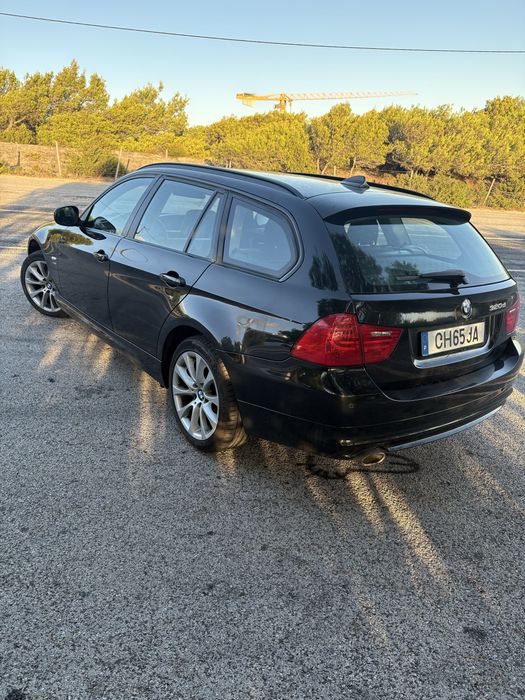 BMW 320 d Touring foto 4