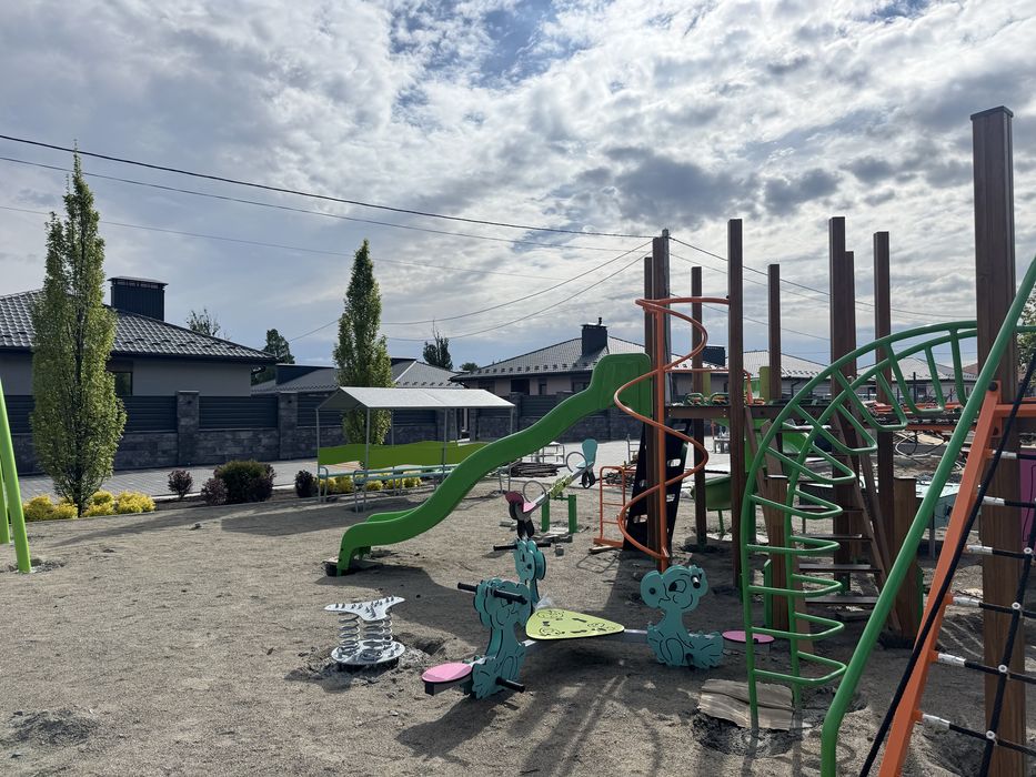 Акційний таунхаус під чистову!