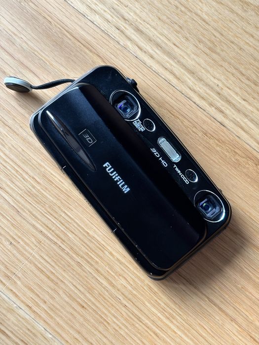 Fujifilm FinePix Real 3D W3