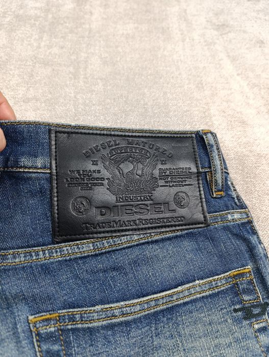 Мужские джинсы diesel d-fining tapered stretch