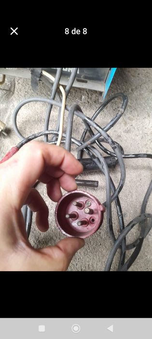 Máquina de soldar trifásica