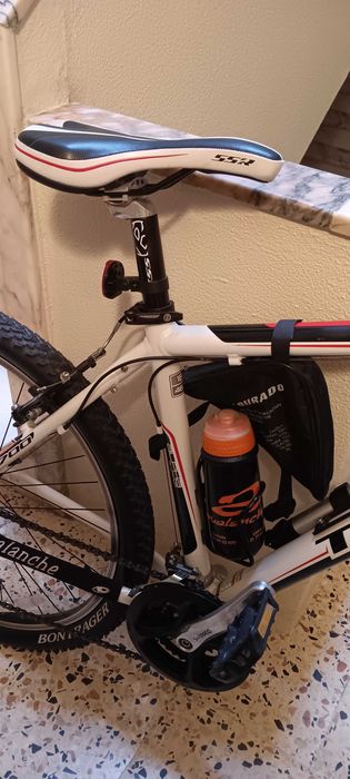 Bicicleta TREK NOVA