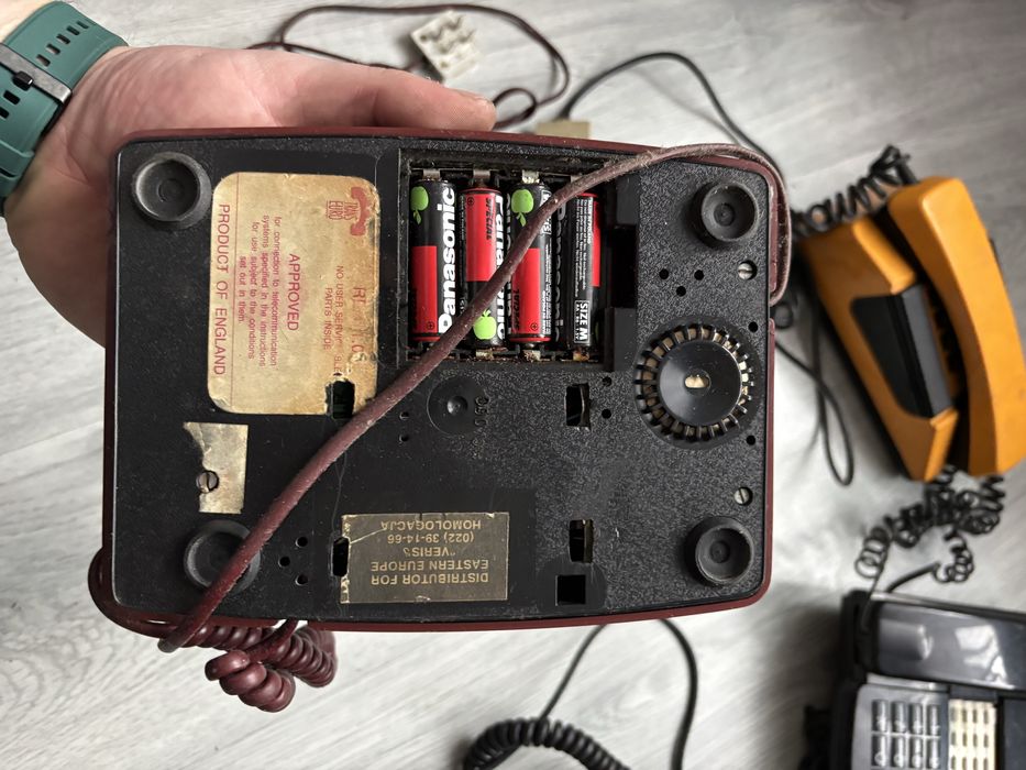 Telefon stacjonarny bordowy sceptre 100