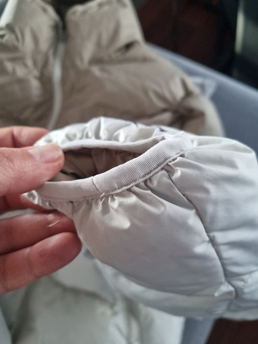 Kurtka Nike L puchowa,beżowo-kremowa