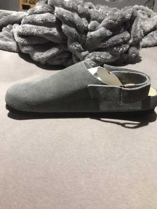 38р 25 см замша новые