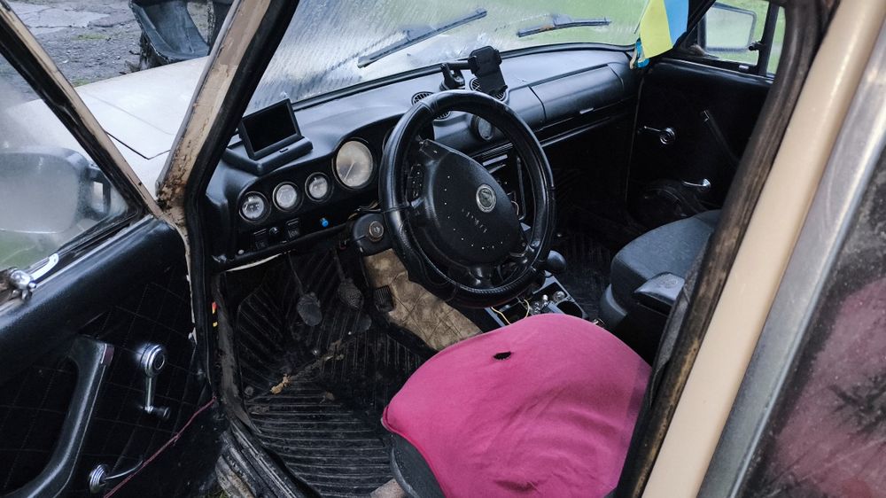 Автомобіль ВАЗ 2106