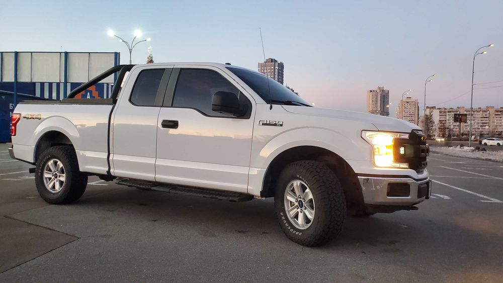 продам доглянутий Ford F-150, 5.0 V8, 4x4 з блокуванням