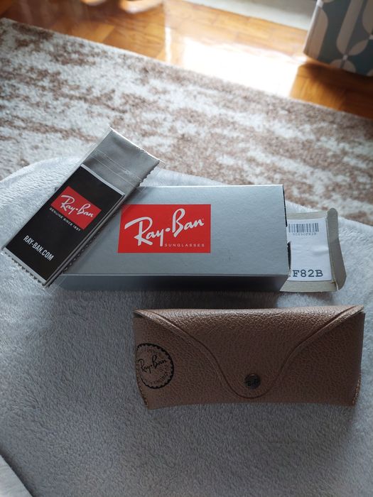 óculos de sol Ray Ban 
Marca Ray Ban
